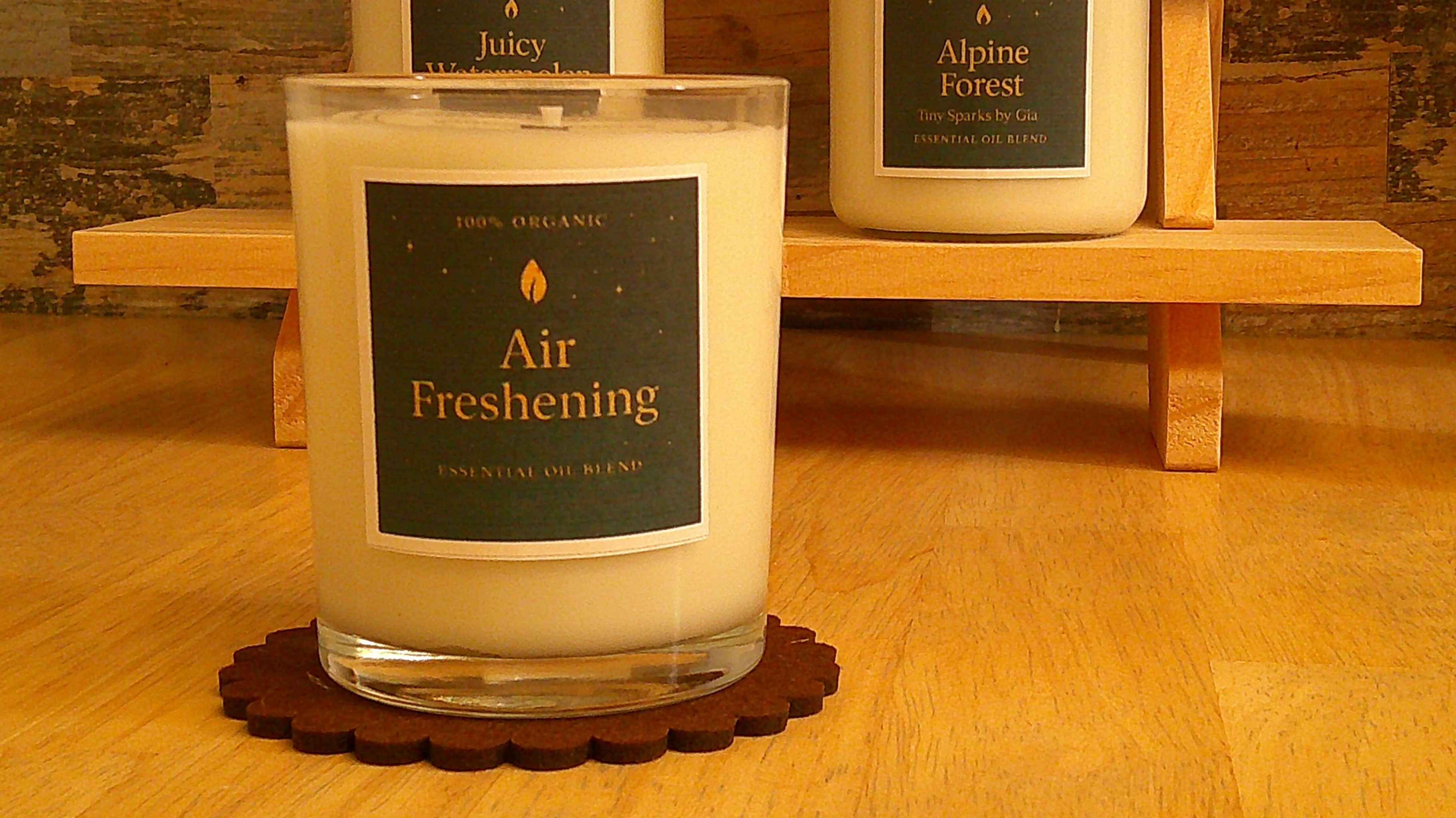Air Freshening – 100% Organic Essential Oil Candle