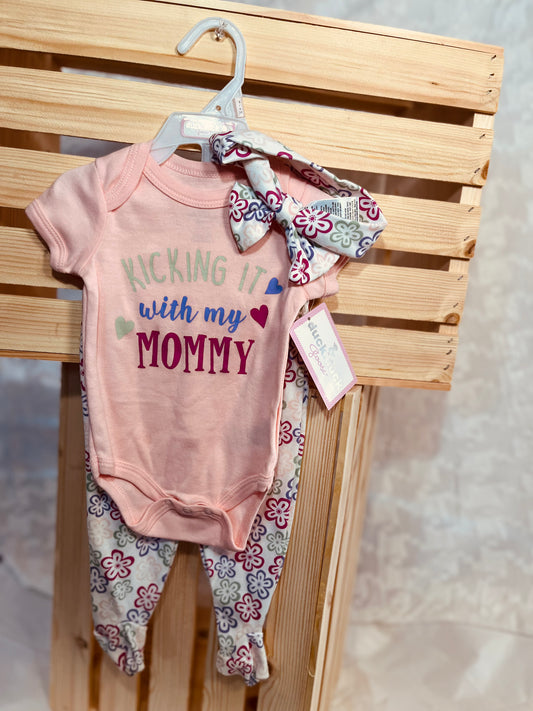 Kicking It with My Mommy 3-Piece Baby Girl Outfit